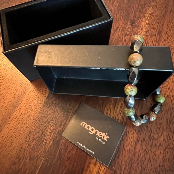 Magnetic By Design Unakite, Magnetised Hematite Beaded Stretch Bracelet 145.00 c - Picture 5 of 8